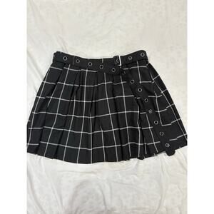 NWT Hot Topic Black Plaid Pleated Belted Mini Skirt Size Large